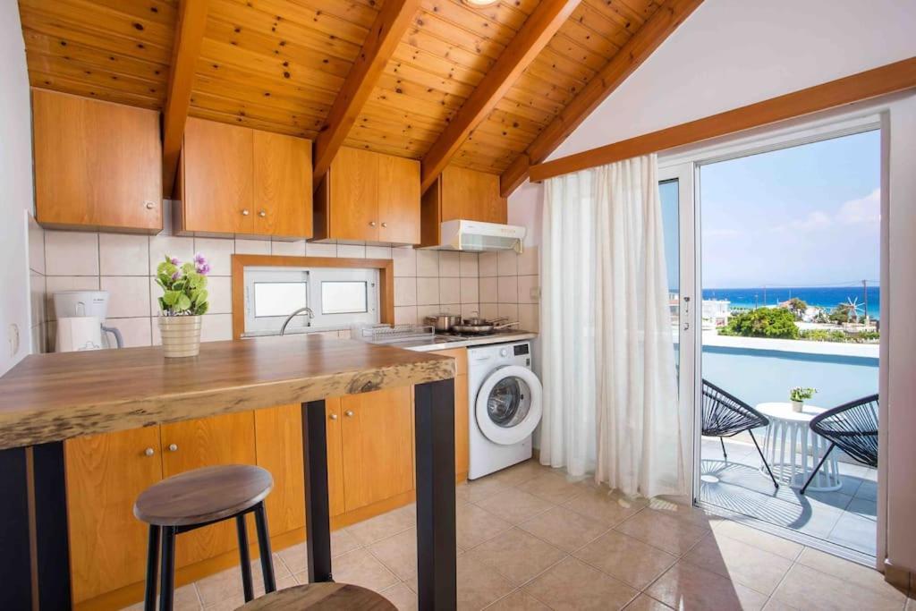 Megat Seaview And Seaside Apartments Ialysos  Exterior foto