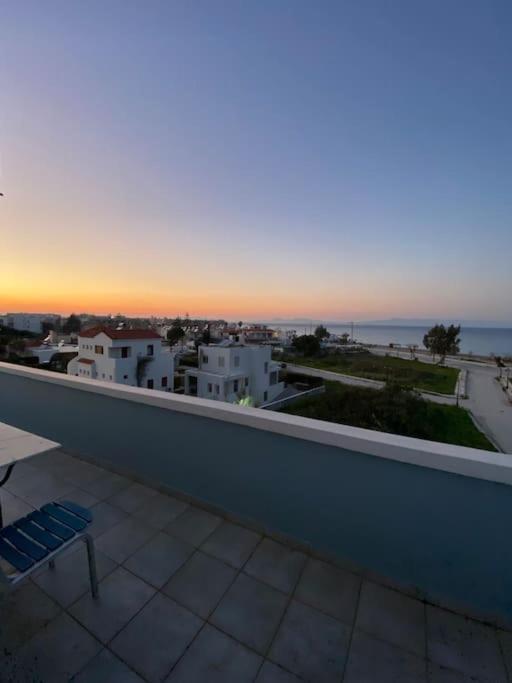 Megat Seaview And Seaside Apartments Ialysos  Exterior foto